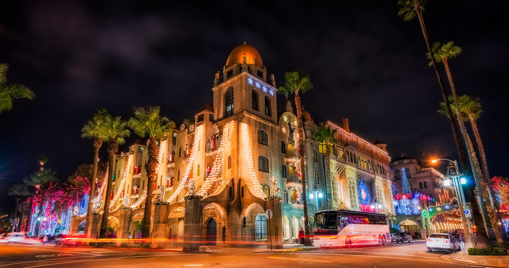 Christmas Time at the Mission Inn » Pixamundo
